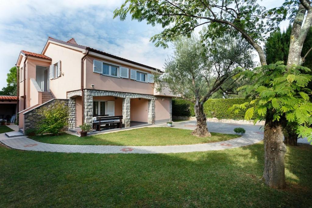 Premium Apartment Near Center And Beach With Parking Krk Town Exterior foto