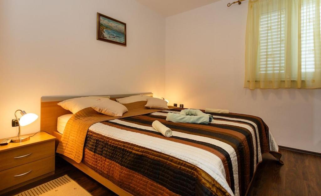 Premium Apartment Near Center And Beach With Parking Krk Town Exterior foto